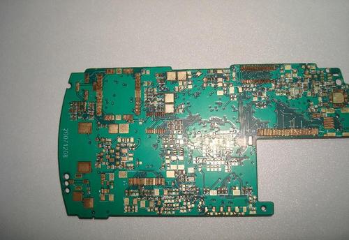 PCB设计中地线干扰与抑制